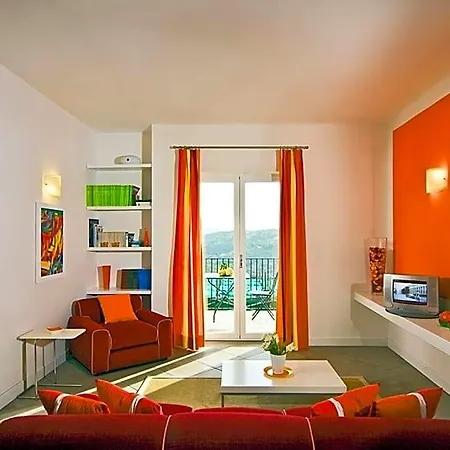 Le Capannelle By Feeling Italy 4*