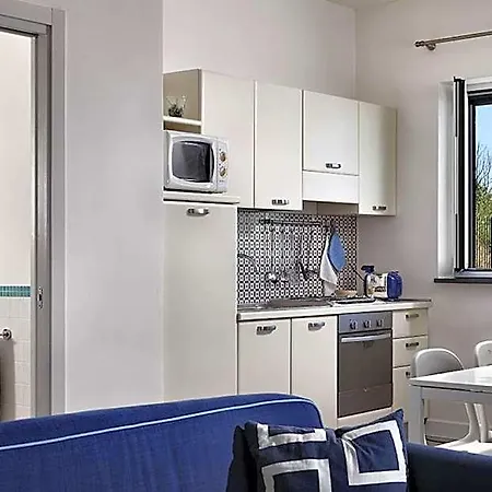 Le Capannelle By Feeling Italy 4*